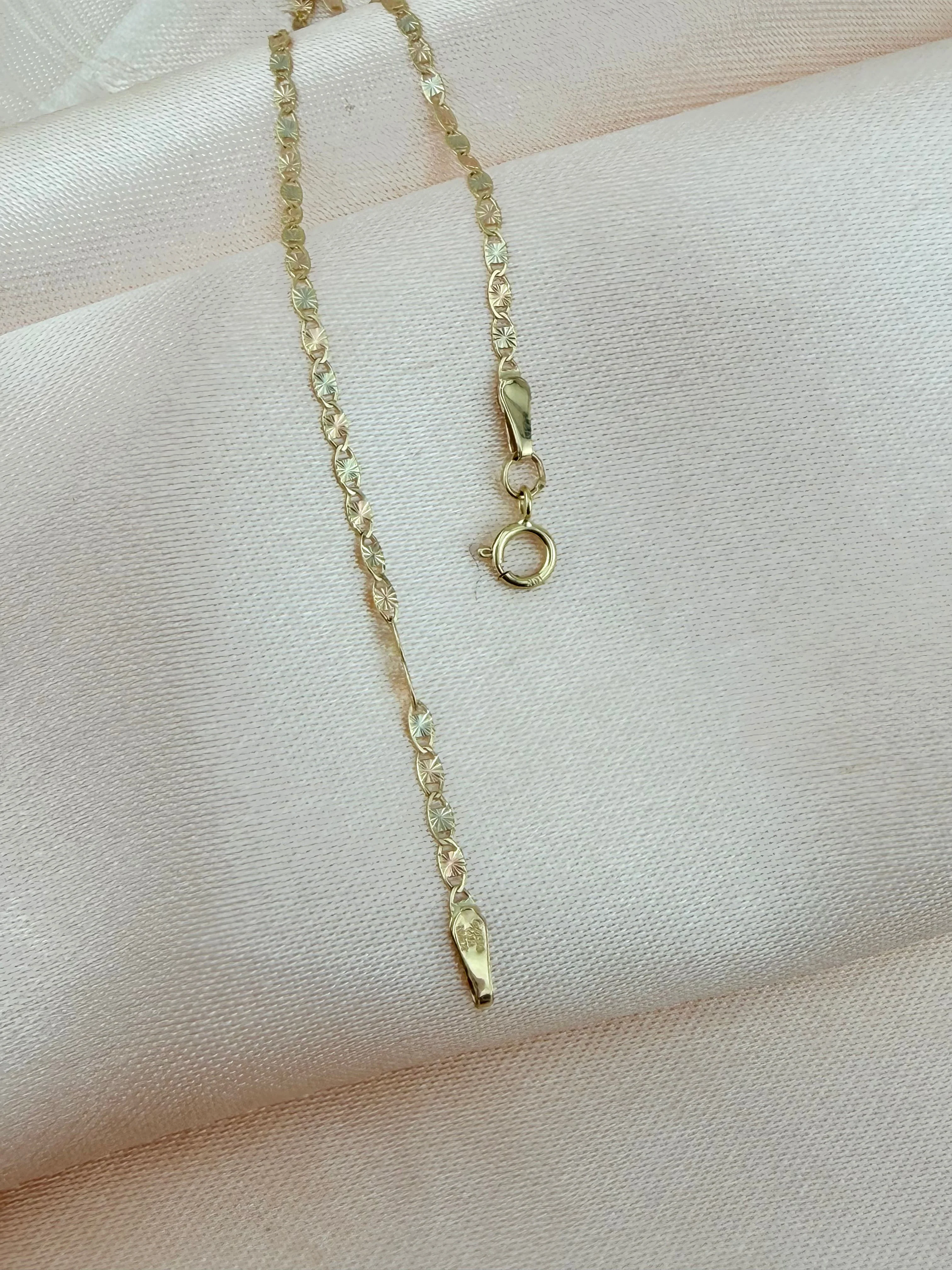 10K Solid Gold 3 Tone Diamond-Cut Chain 7" - Pulcera Oro - Image 2