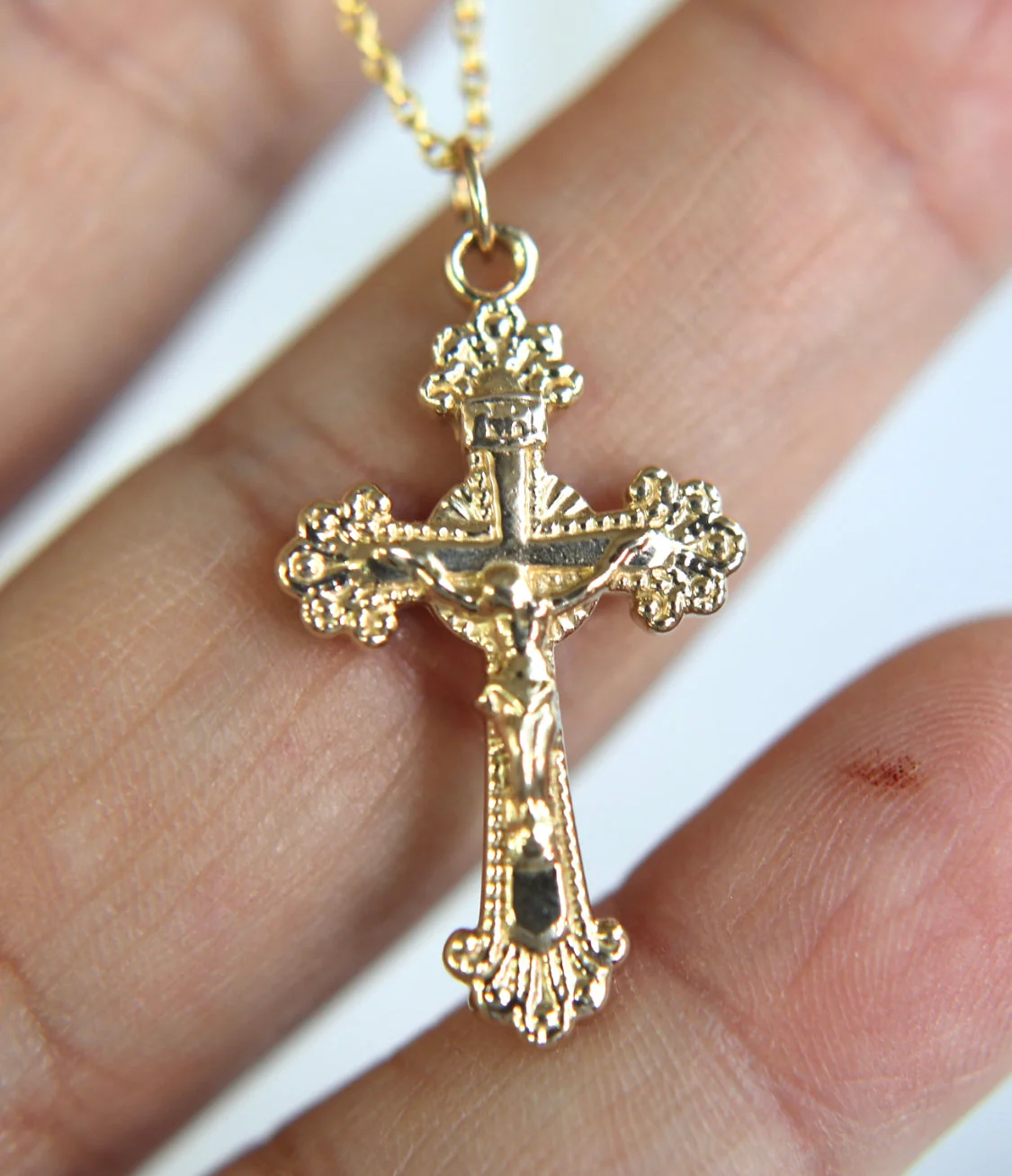 14k Gold Crucifix Necklace - Image 3