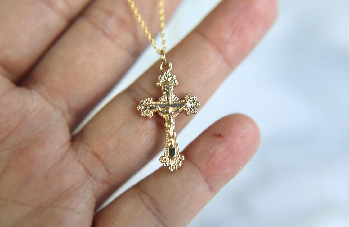 14k Gold Crucifix Necklace - Image 4
