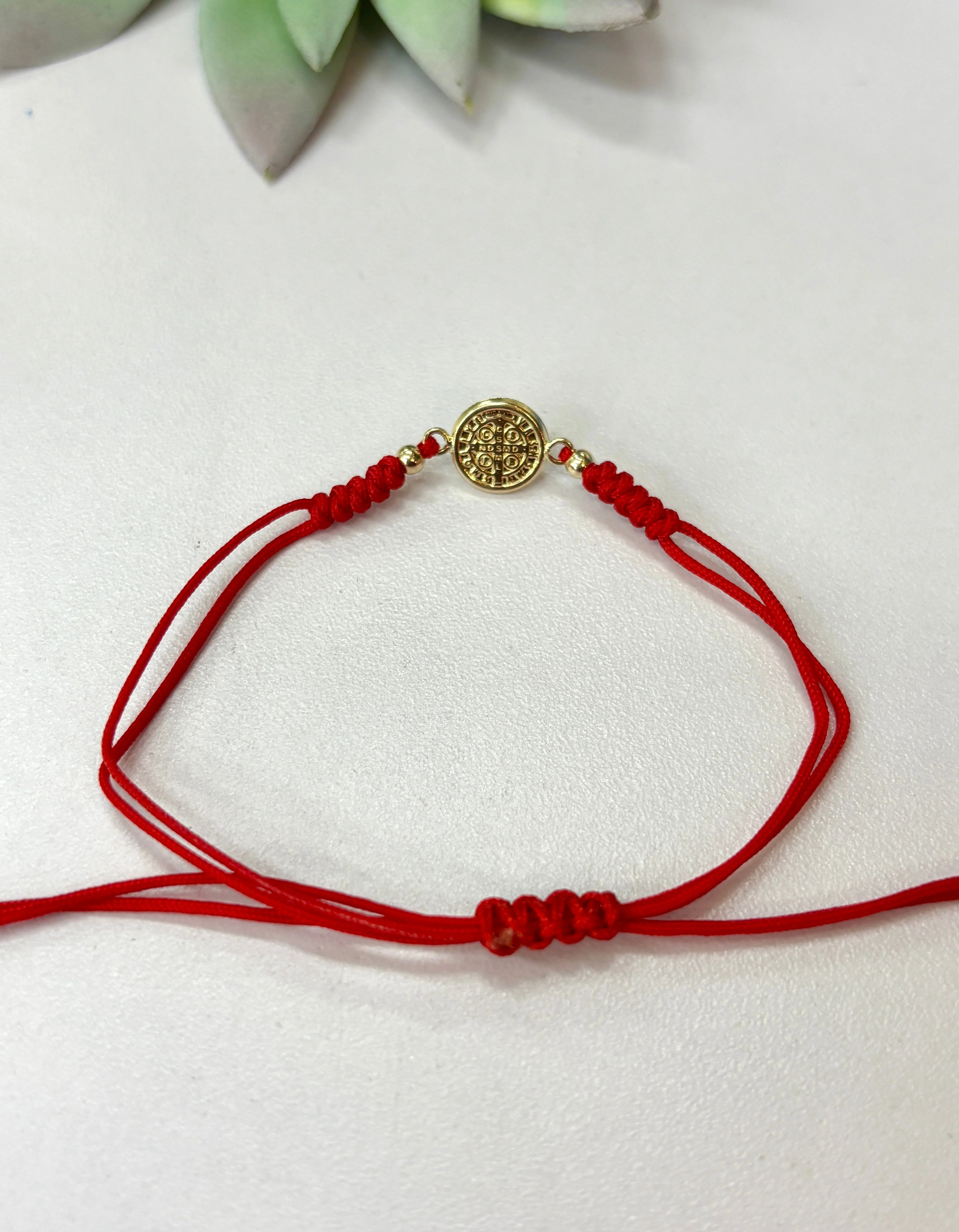 14K Solid Gold Red Cord Bracelet – Pulcera Oro Solido - Image 3