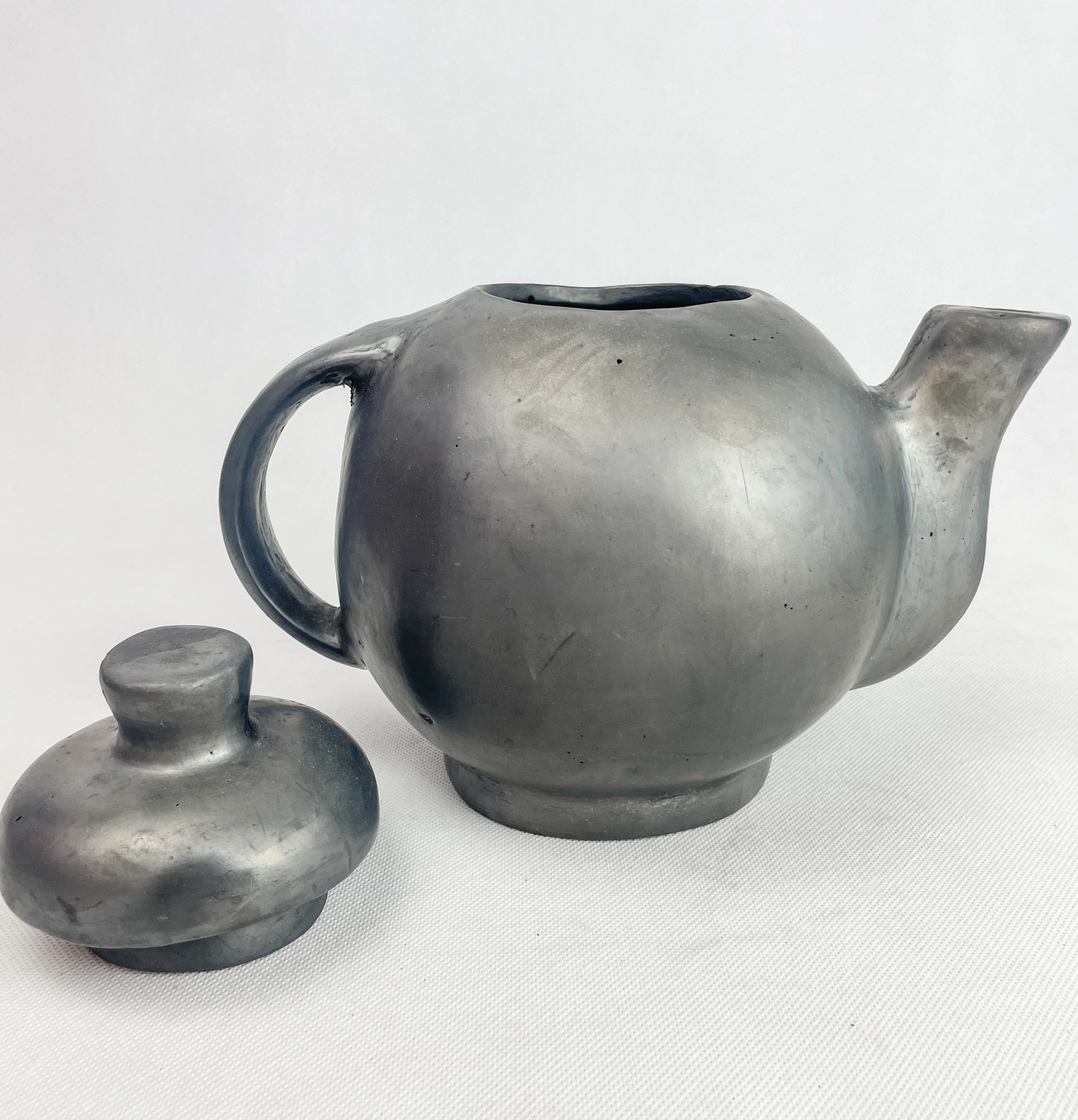 Oaxaca Black Clay Oaxaca Tea Pot – Tetera de Barro Negro - Image 3