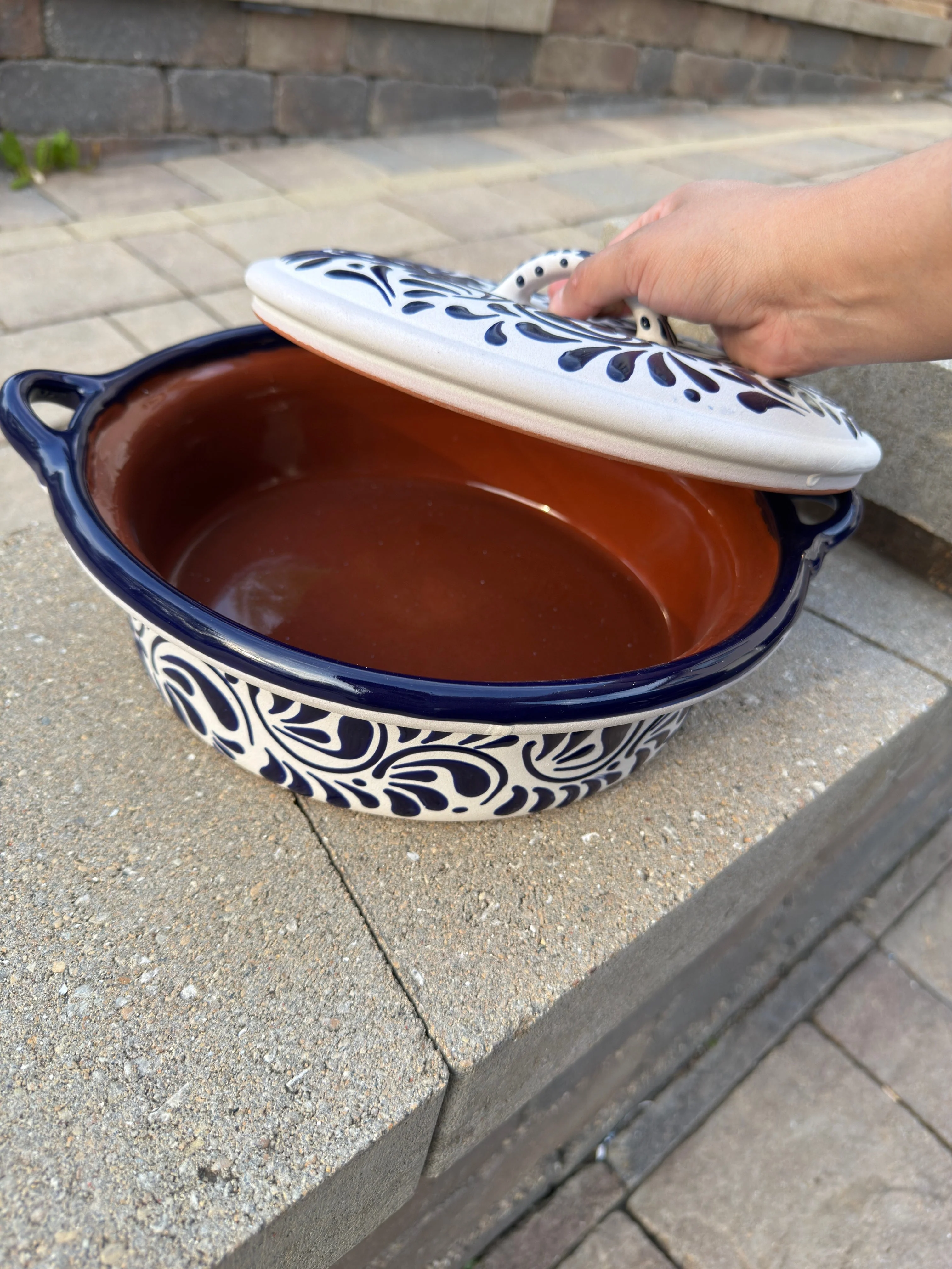 Mexican Clay Pot Gray/Blue 10" - Cazuela con tapa - Image 2