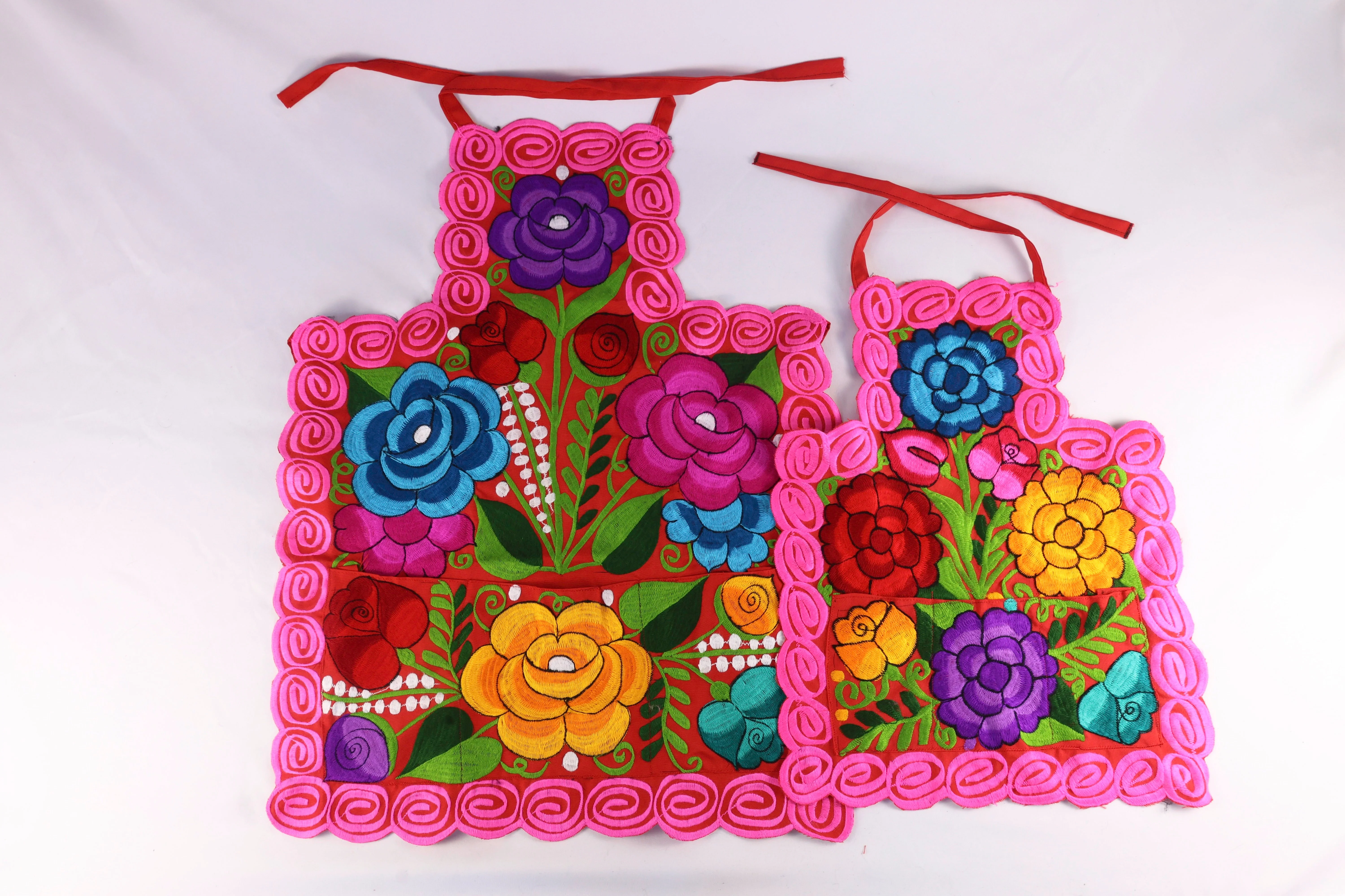 Embroidered Floral Apron 2 Pc Set - Juego Mandil Mama Hija - Image 8