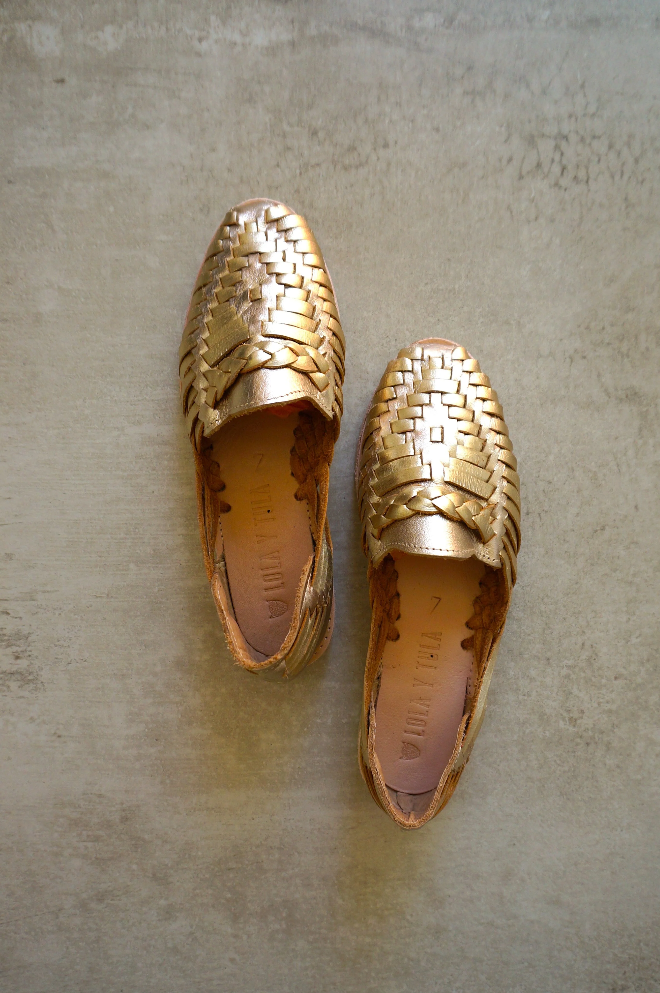 GOLD LEATHER HUARACHE - Image 3