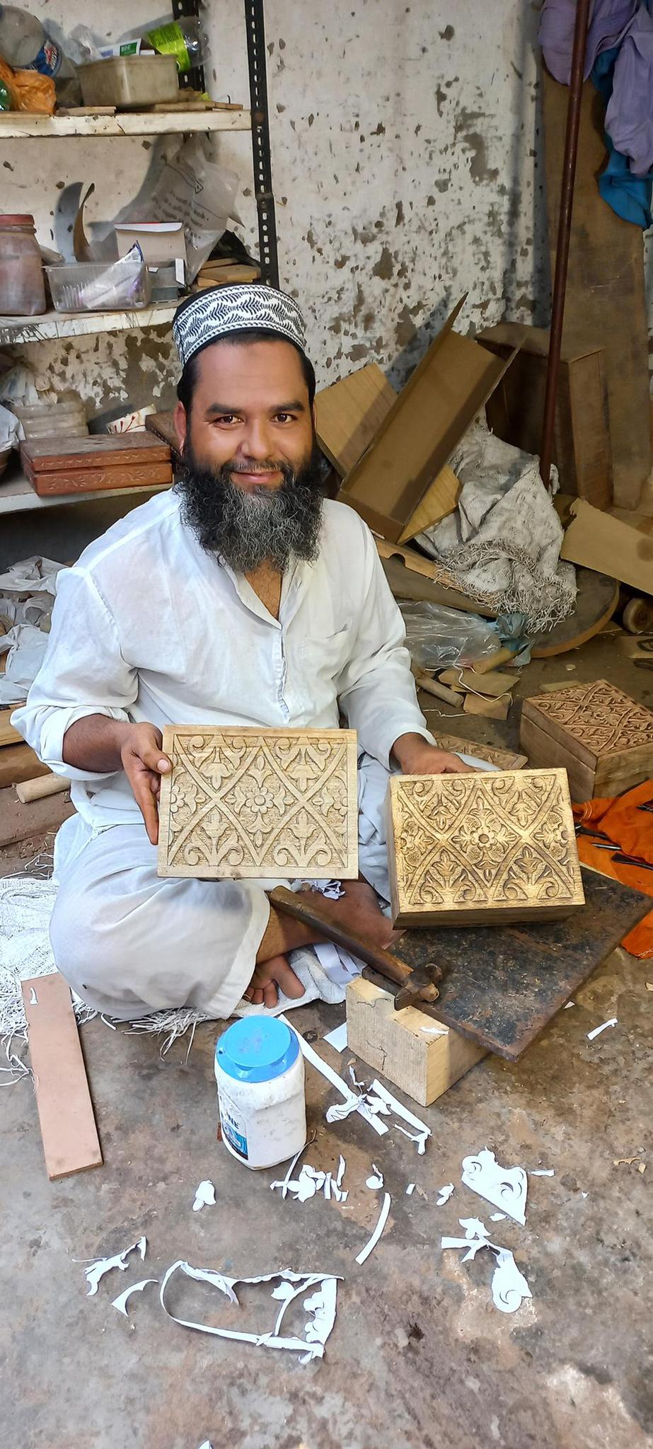 Hand-carved Mango Wood Jewelry Box - Image 7