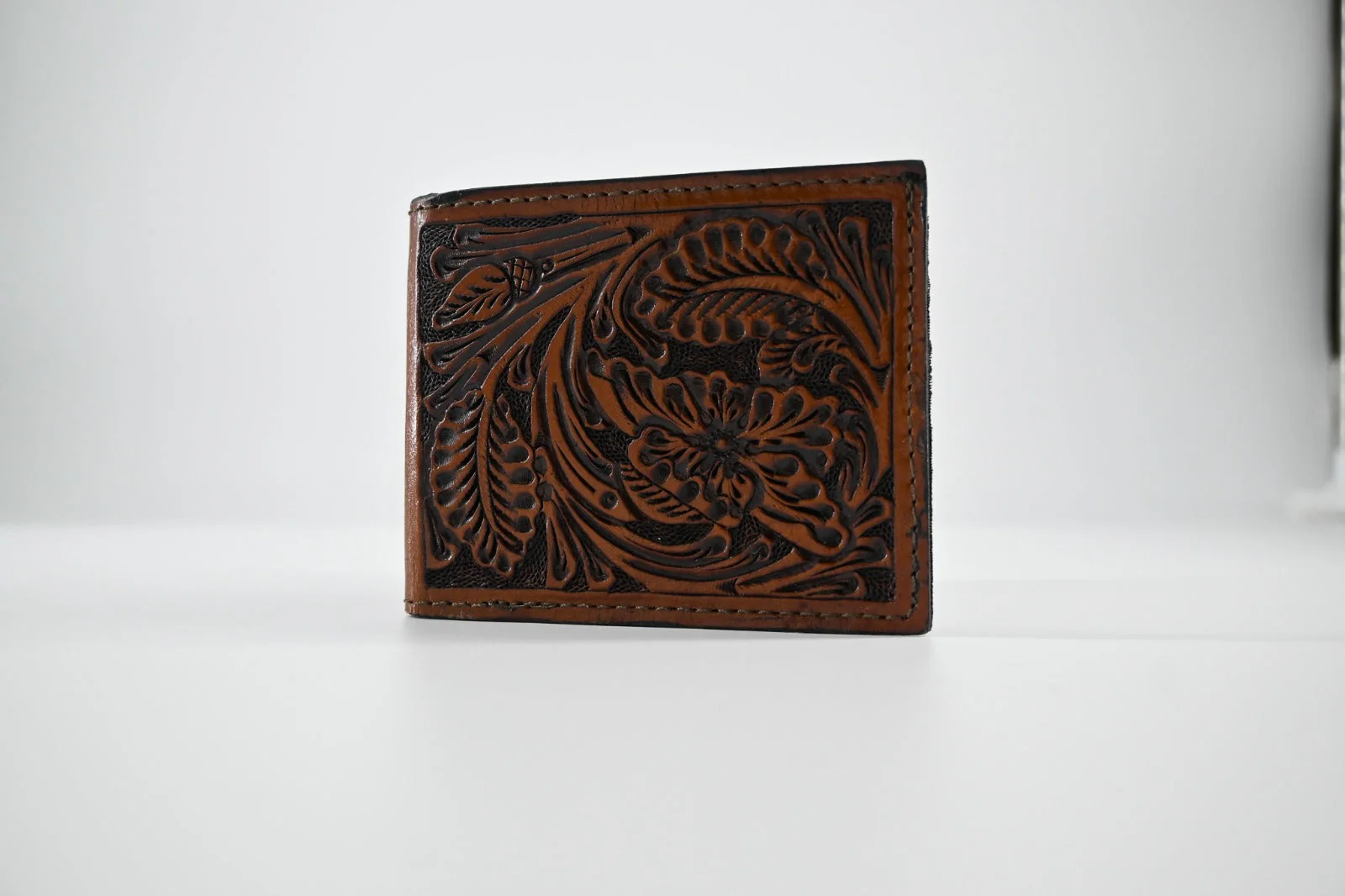 Men's Bifold Wallet - Image 4