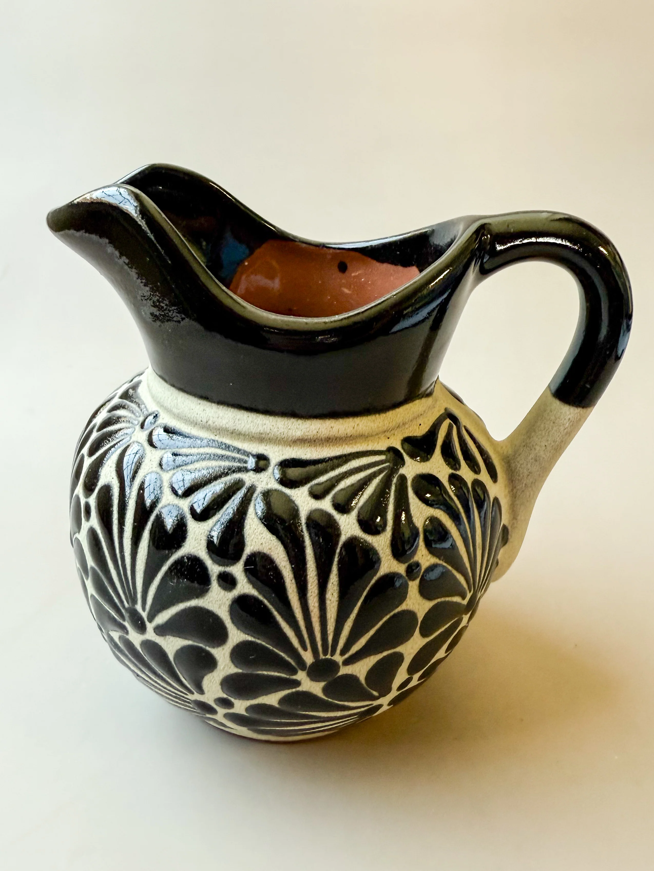Talavera Style Clay Pitcher - Engobe Jarra Barro - Image 4