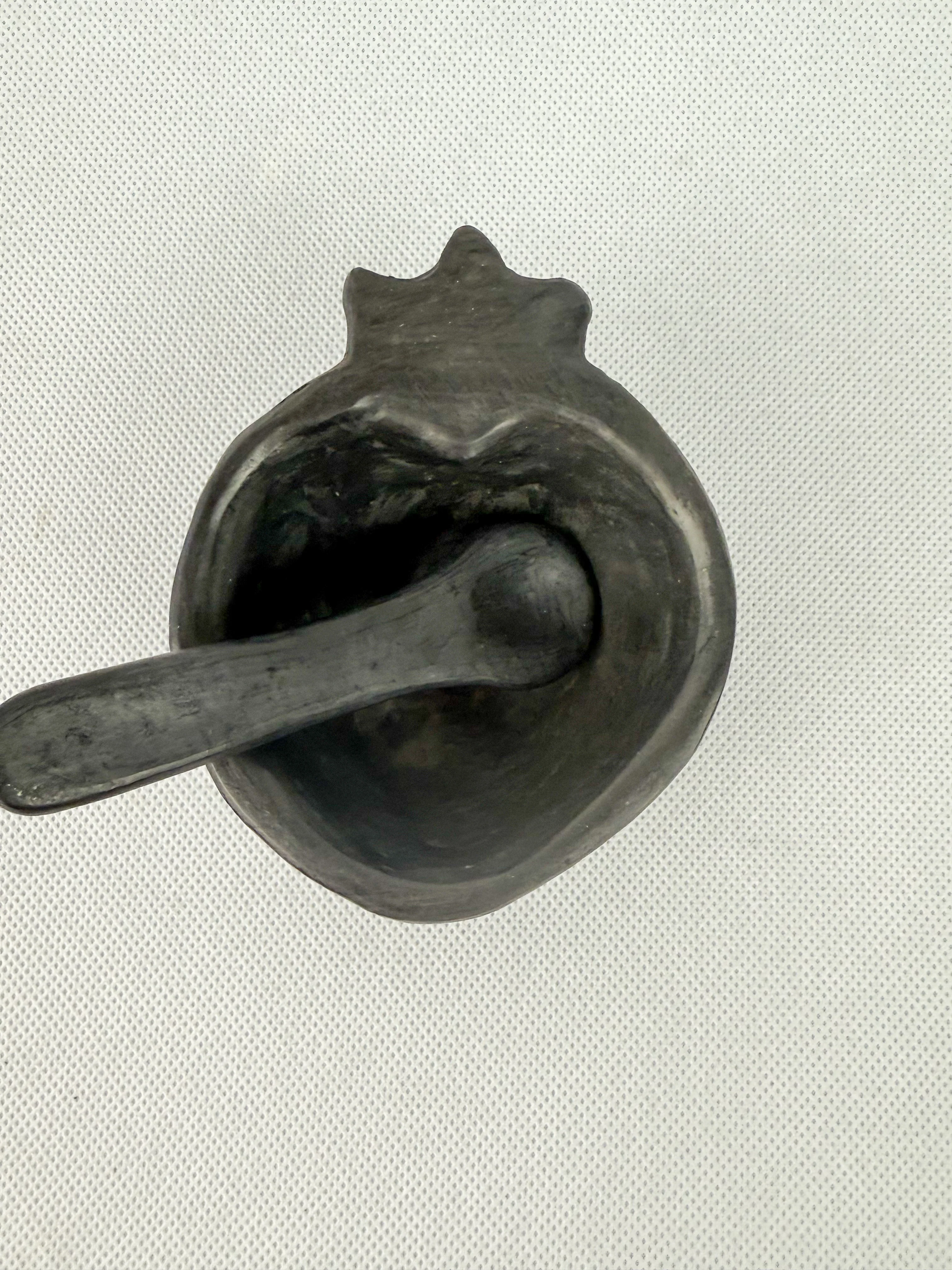 Oaxaca Black Clay Mini Heart Bowl - Tazón Corazón Barro Negro - Image 3