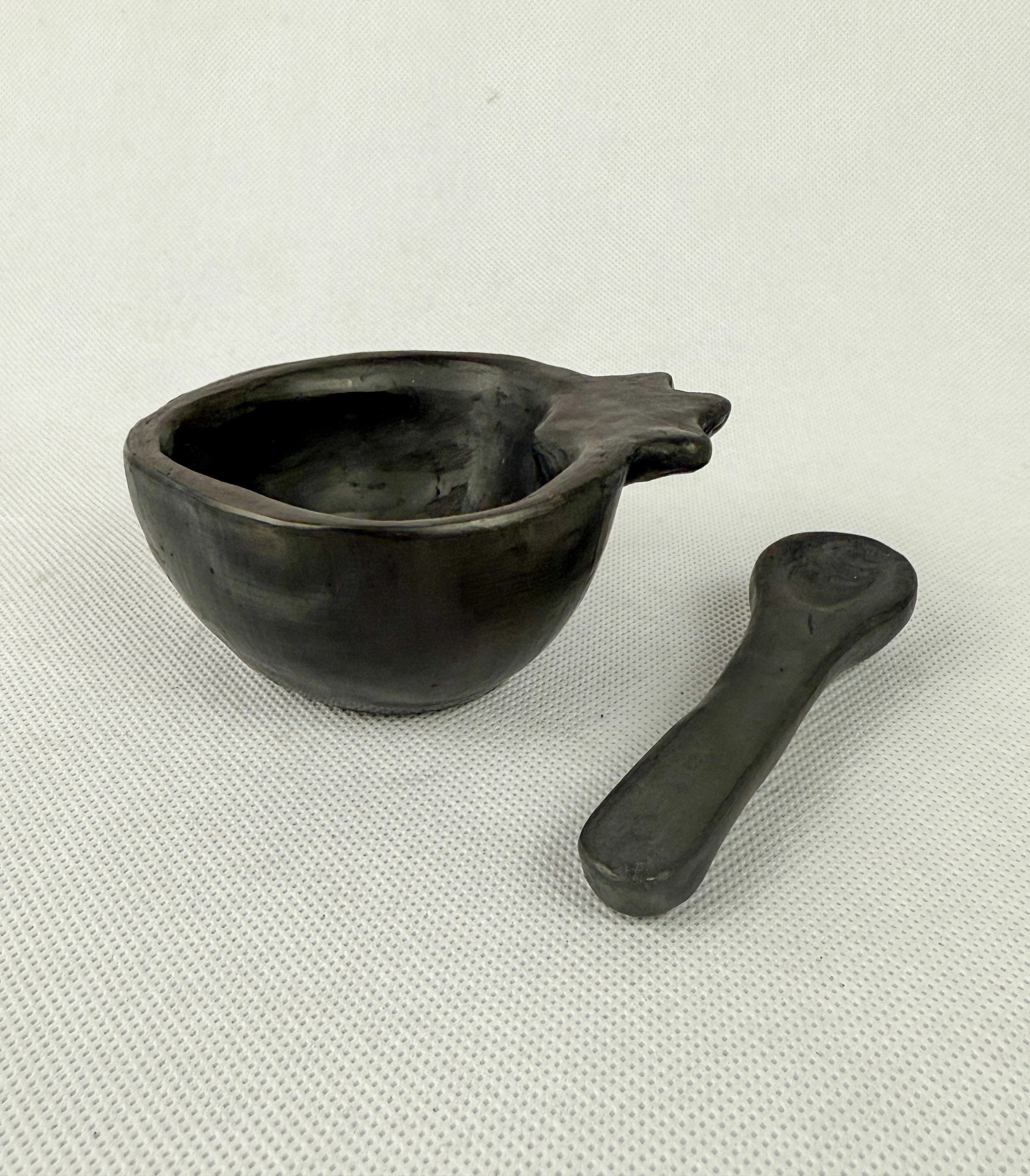 Oaxaca Black Clay Mini Heart Bowl - Tazón Corazón Barro Negro - Image 4