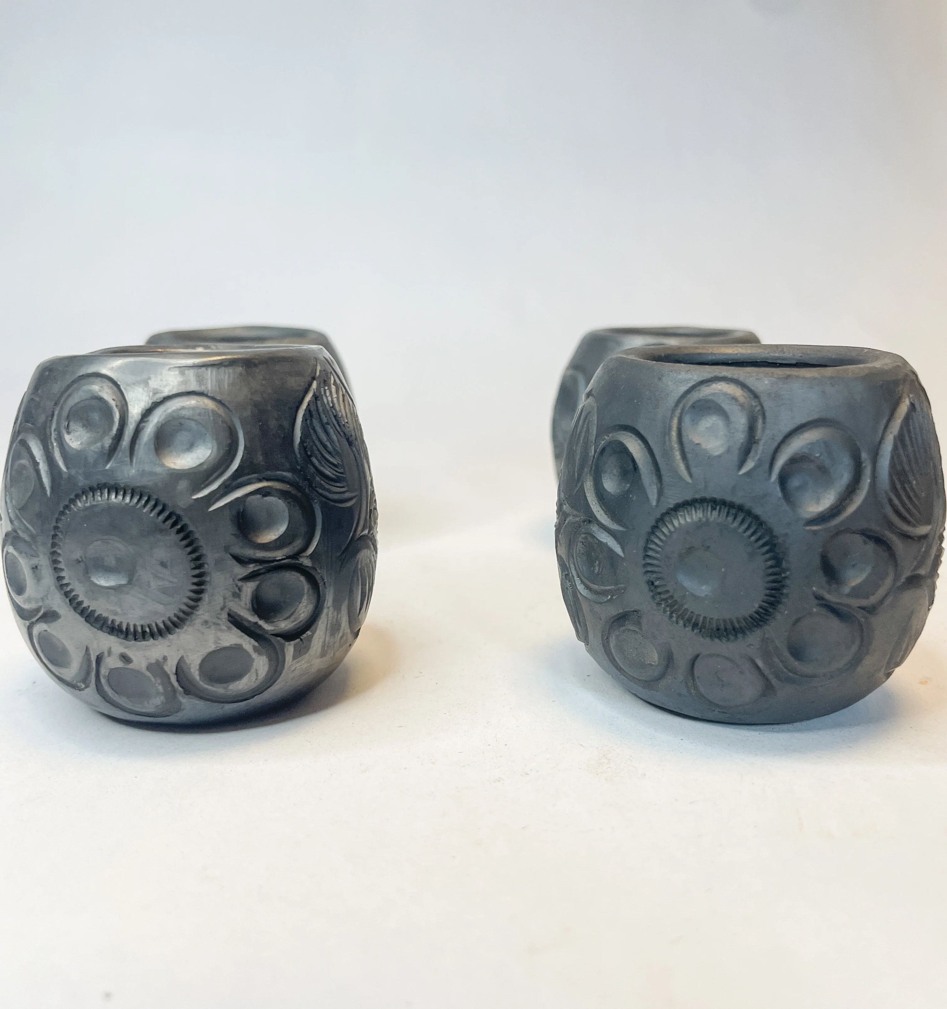 Oaxaca Black Clay Tequila Shot Set 6 Pc - Tequilero Set Barro Negro - Image 3