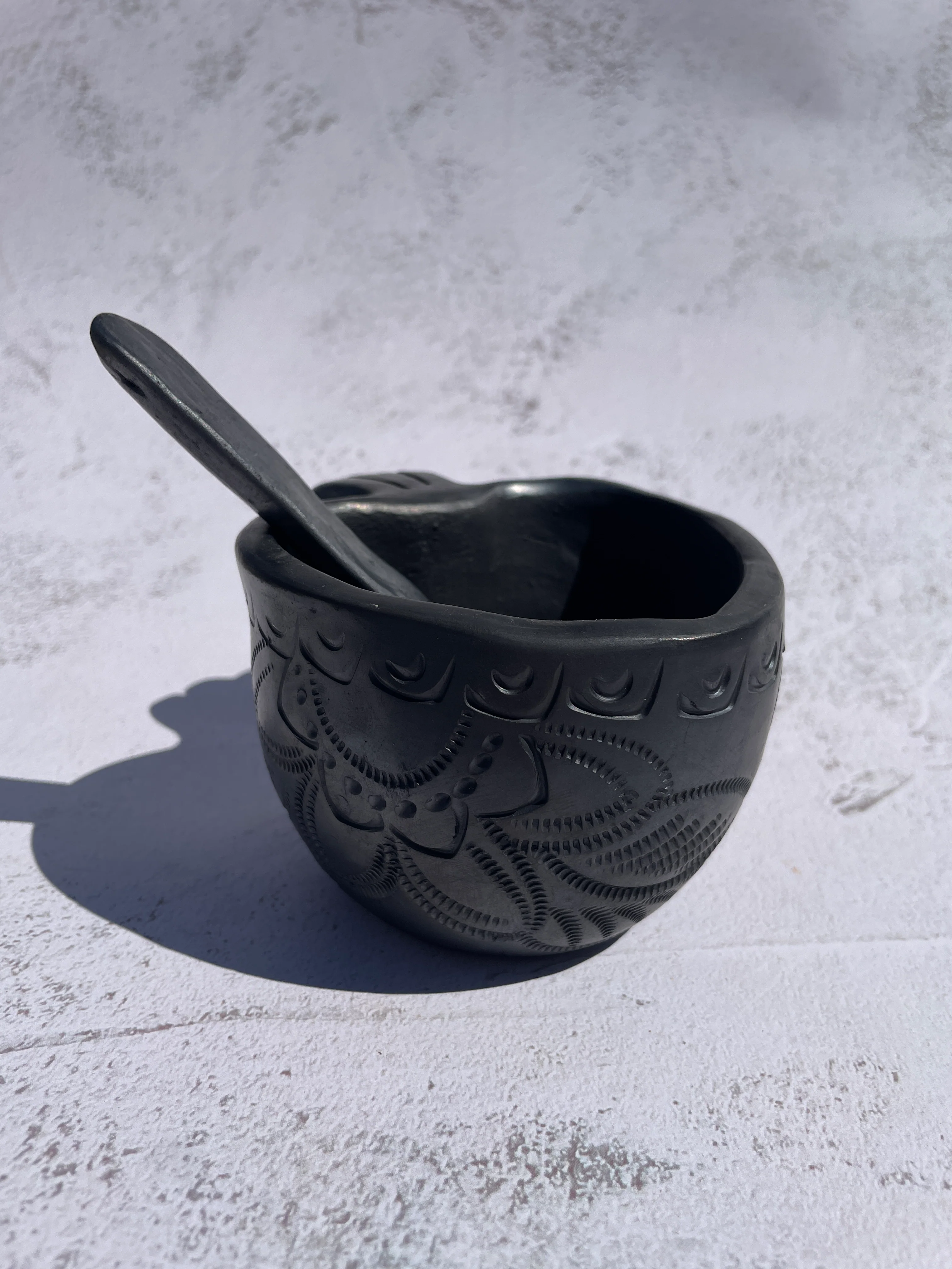 Oaxaca Black Clay Heart Shaped Bowl - Tazón Corazón Barro Negro - Image 3