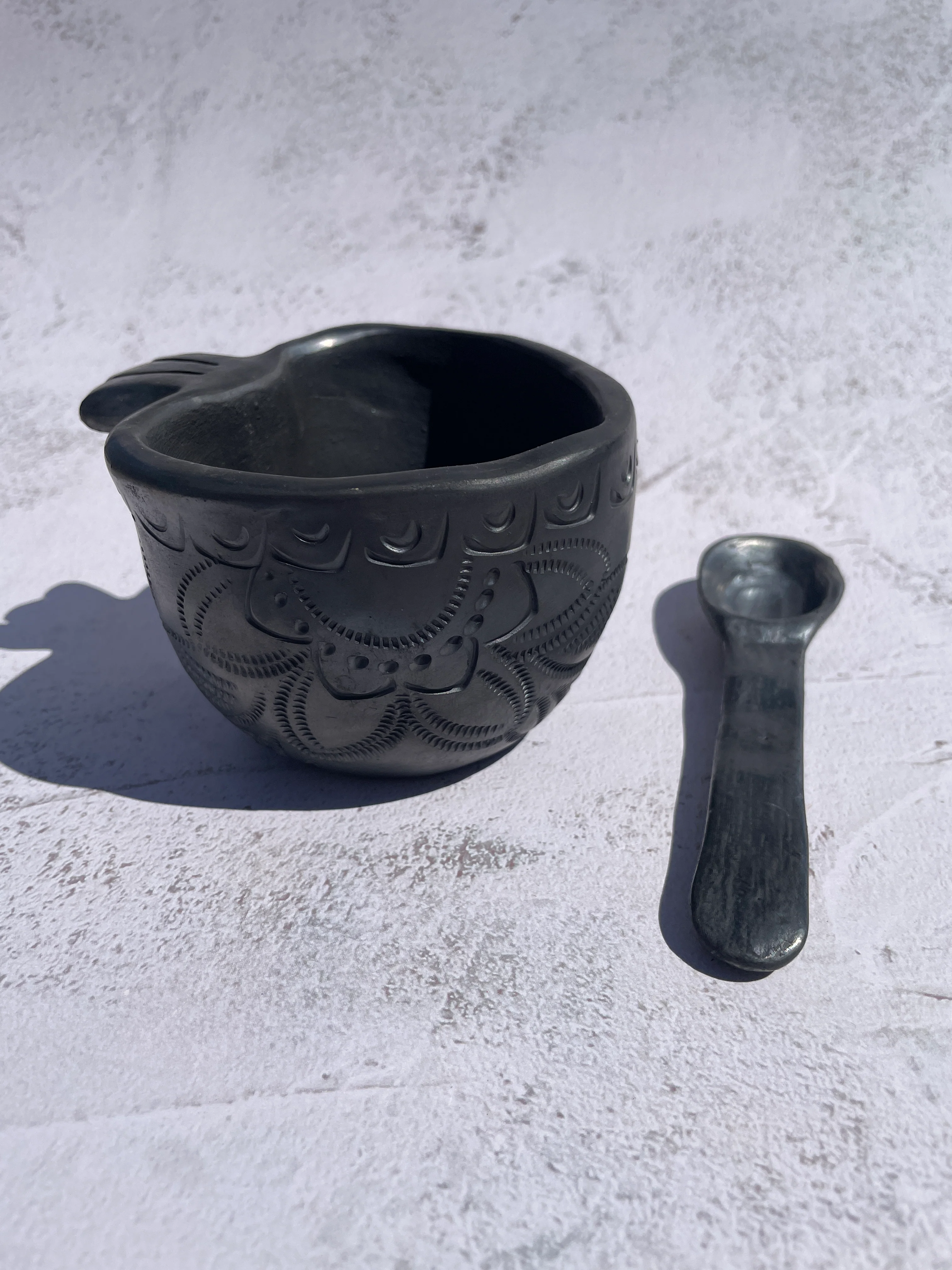 Oaxaca Black Clay Heart Shaped Bowl - Tazón Corazón Barro Negro - Image 4