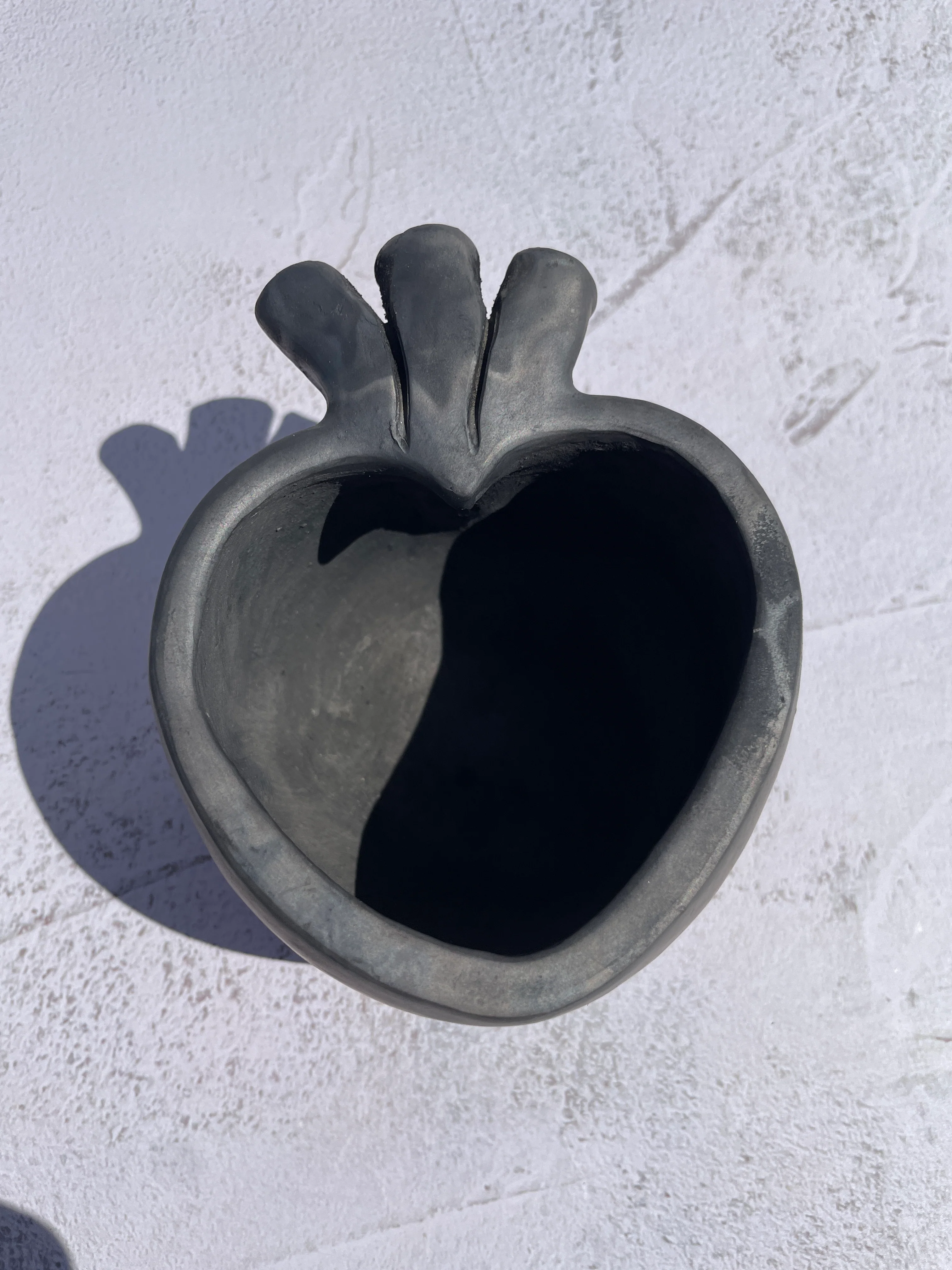 Oaxaca Black Clay Heart Shaped Bowl - Tazón Corazón Barro Negro - Image 6