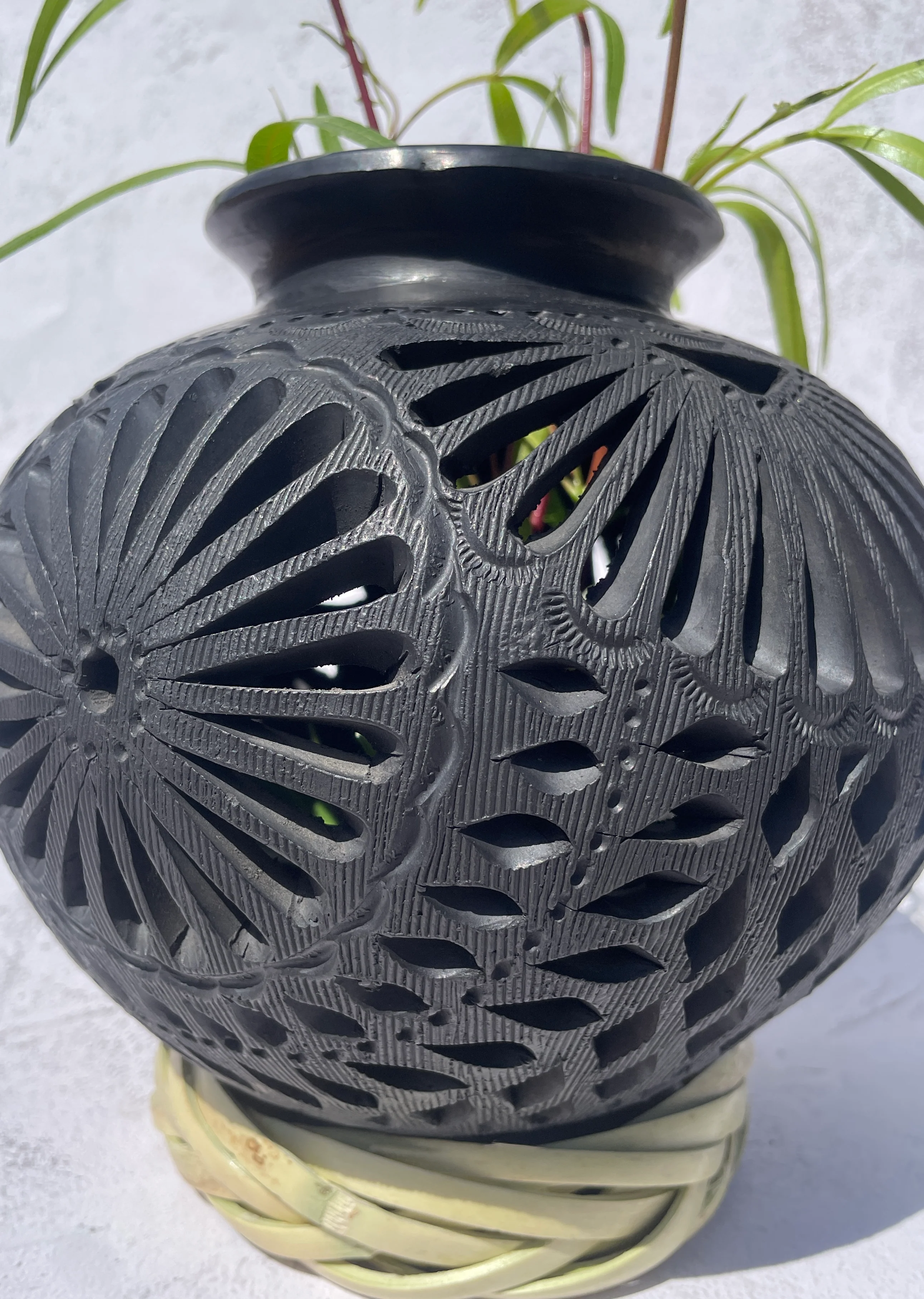 Oaxaca Black Clay Vase Round - Barro Negro Florero - Image 5