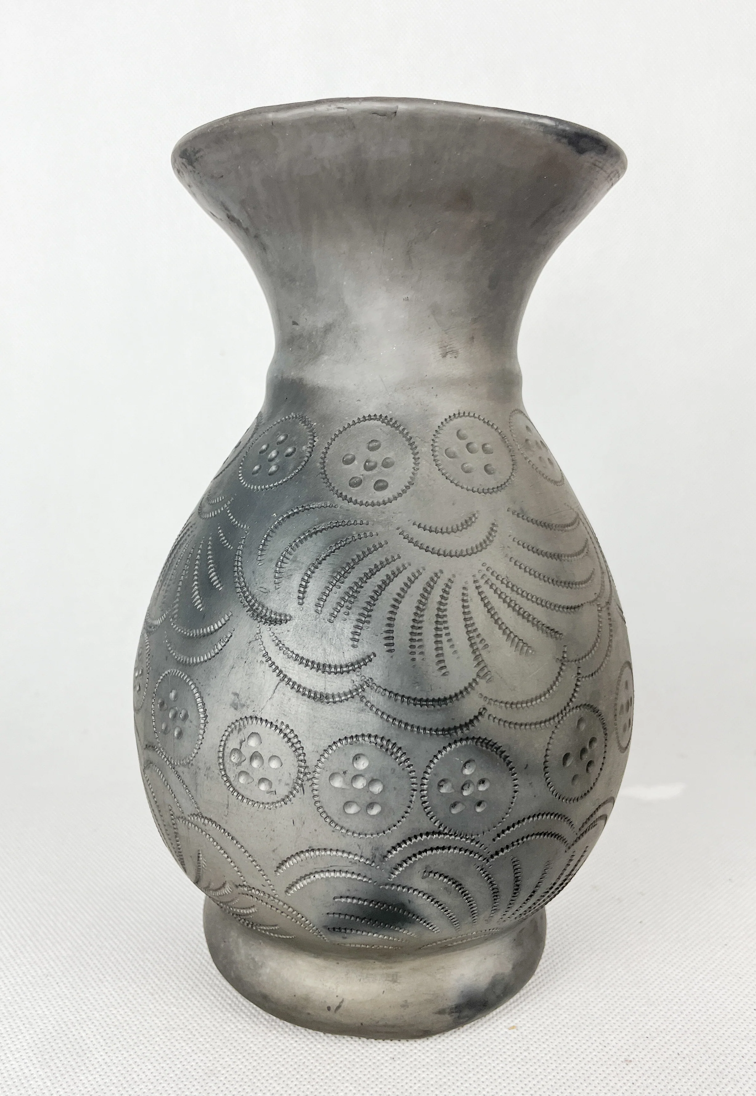 Oaxaca Black Clay Vase - Barro Negro Florero - Image 2