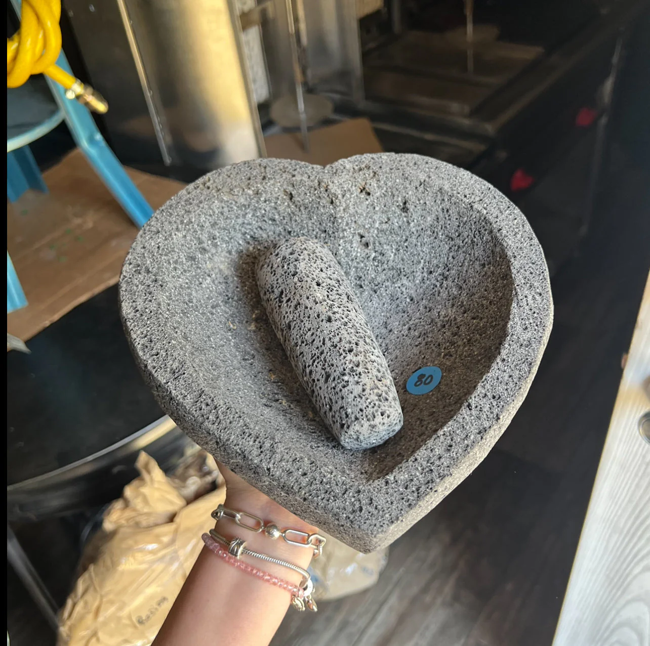 Original Heart Molcajete 100% Volcanic - Molcajete Corazon - Image 2
