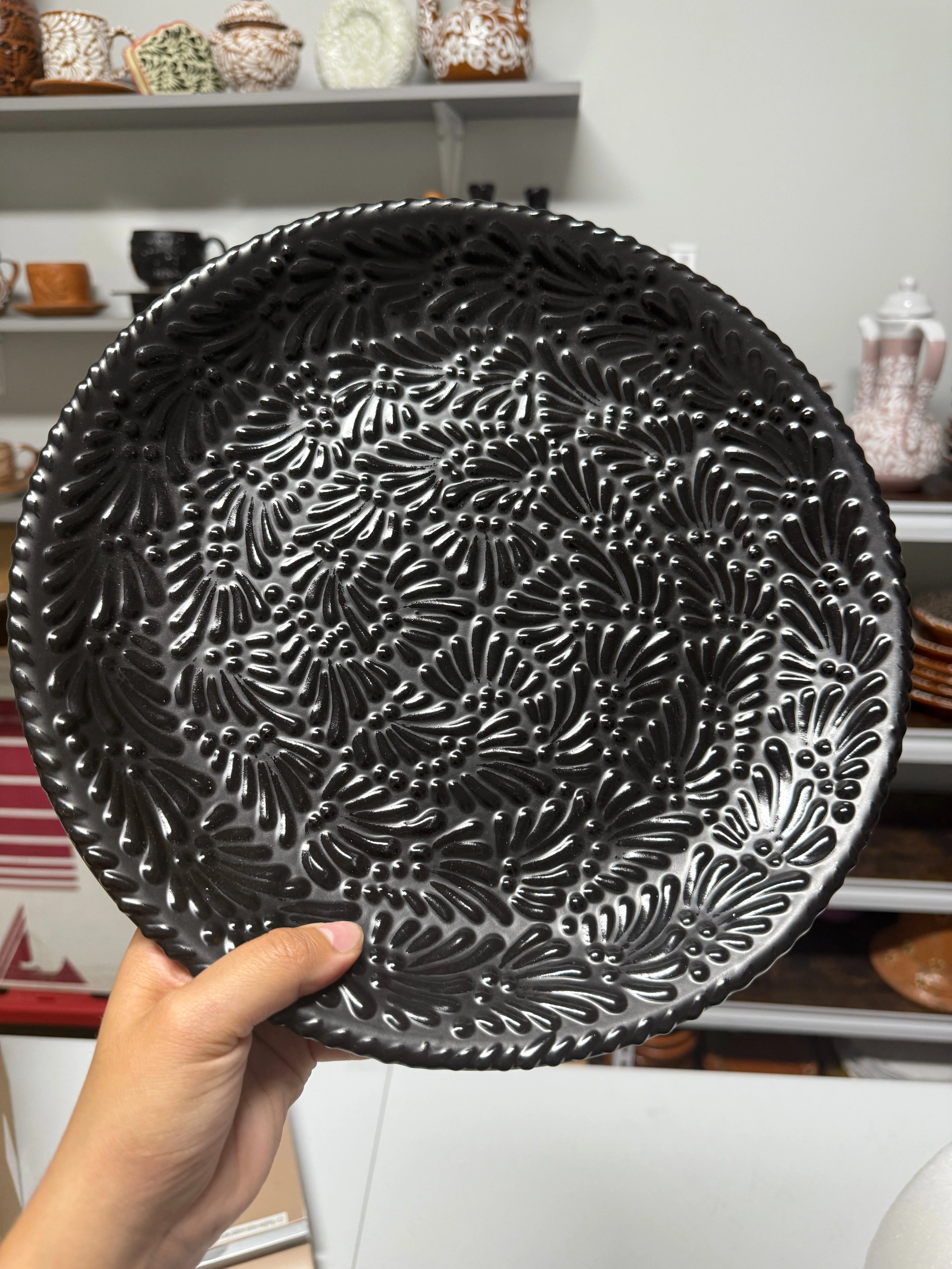 Talavera Base Plate 12” Black - Plato Negro