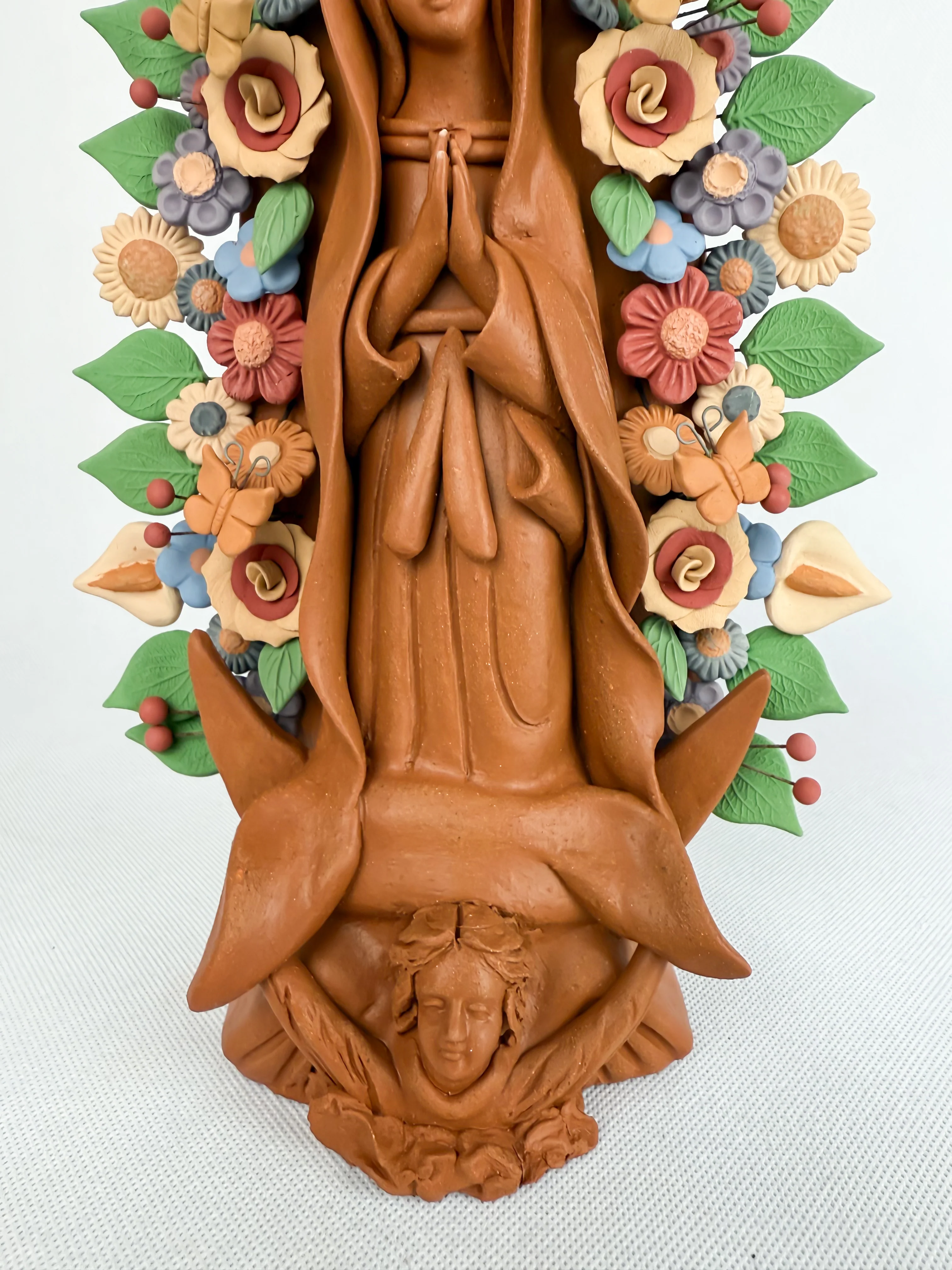Virgen Guadalupe de Barro Pastillaje Metepec Clay Virgin - Image 4